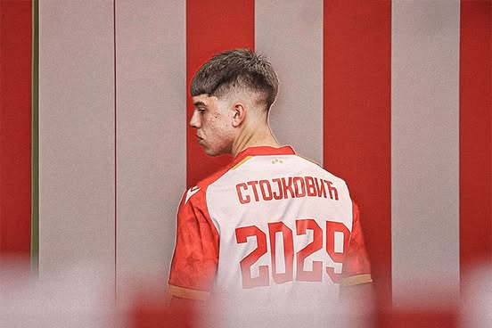 le futur latéral droit de Saint-Étienne sous le maillot de l'étoile rouge de Belgrade